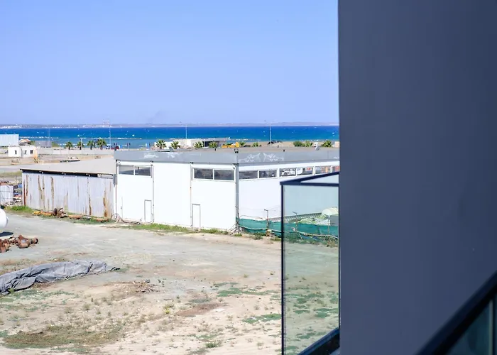 Artemis 204 - Seaside Stories *